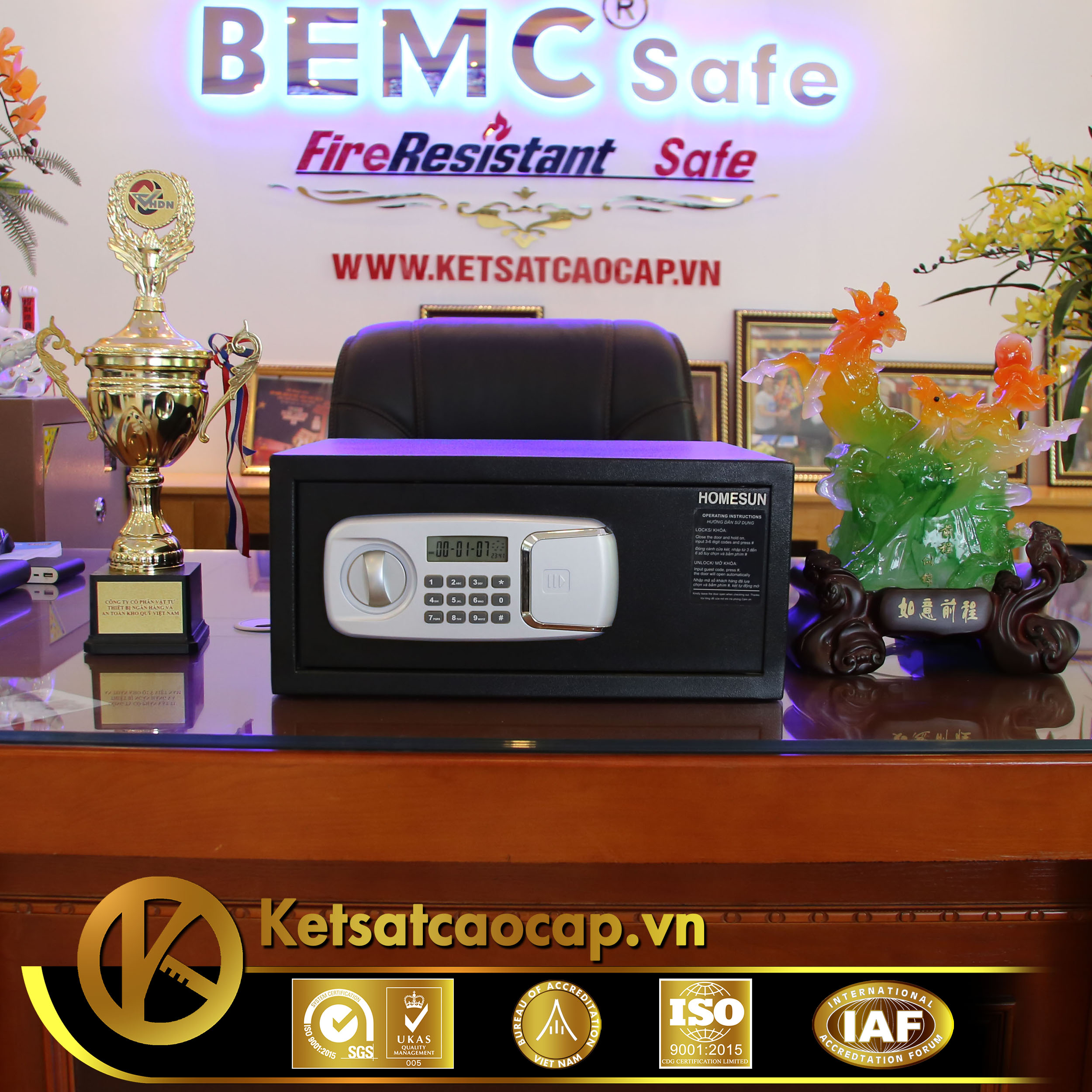két sắt khách sạn