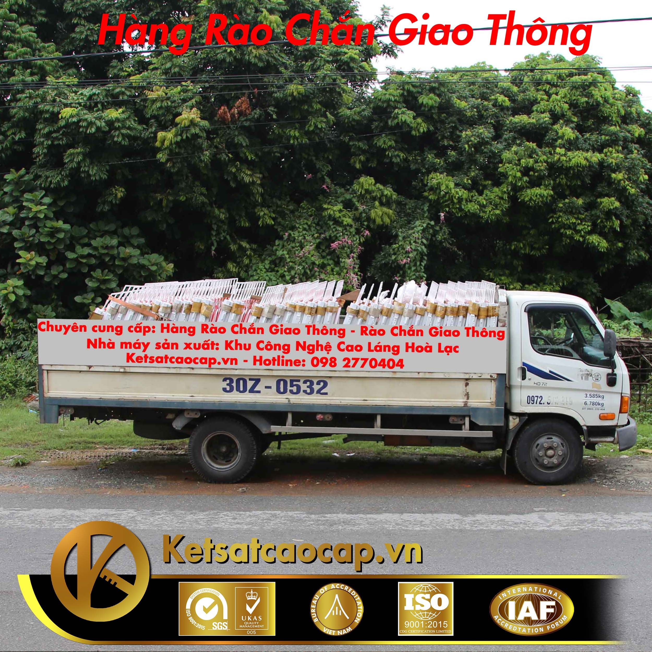 Hang Rao Chan Di Dong Giao Thong Chinh Hang Gia Canh Tranh